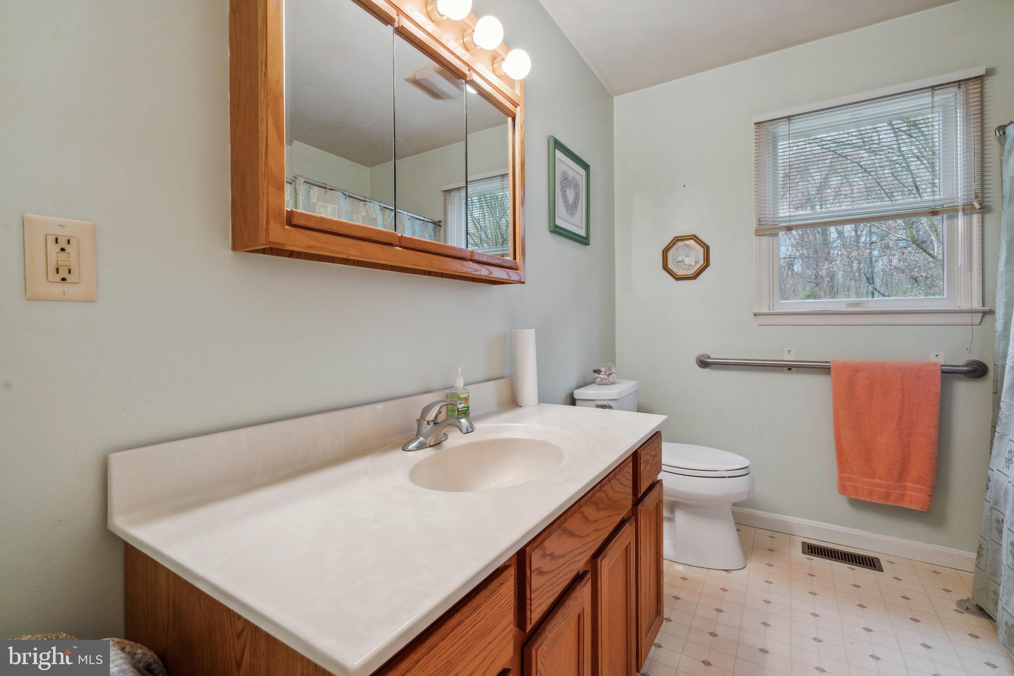 5120 Crosby Road Rock Hall, MD 21661 - Photo 15 of 26 Full bathroom upstairs