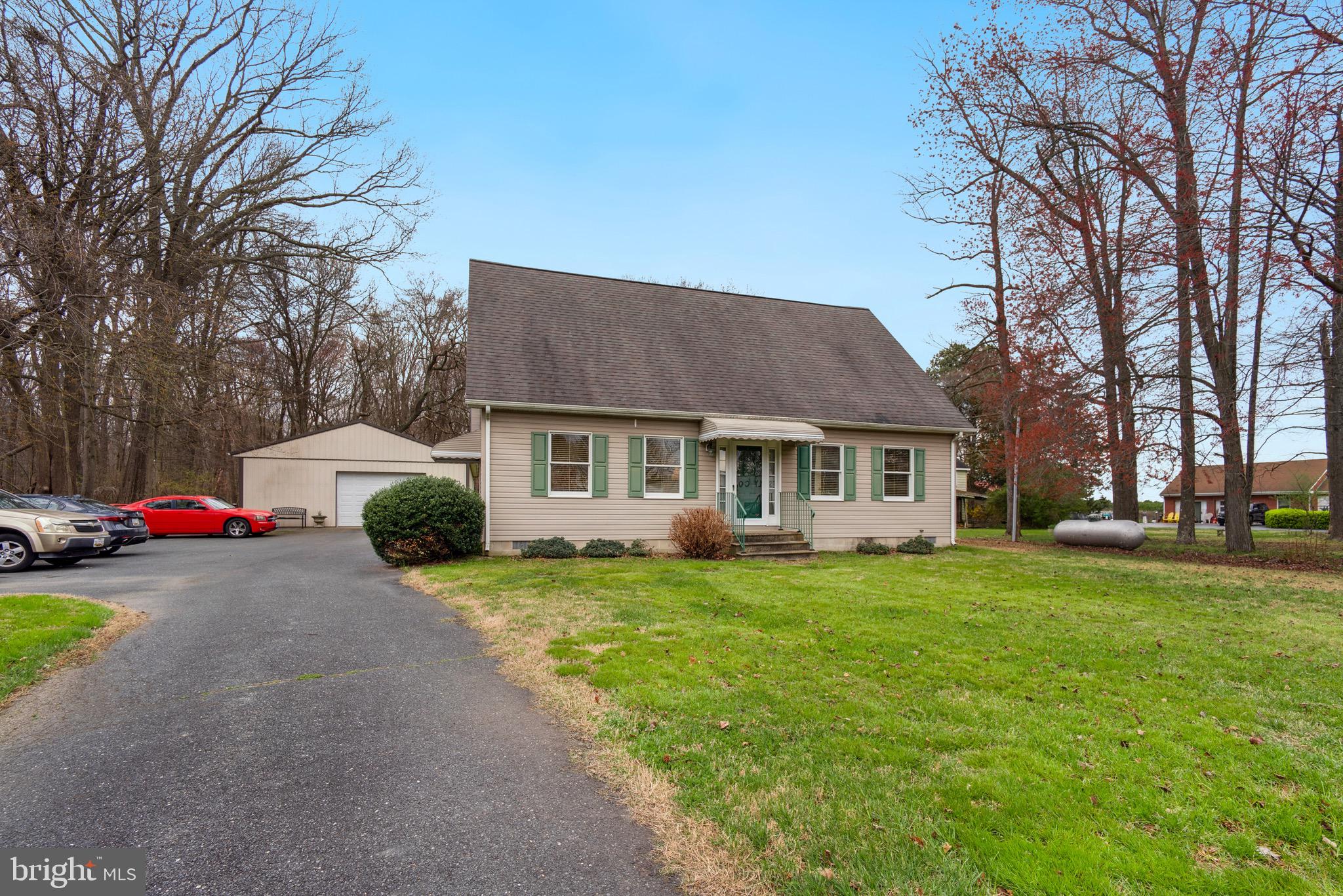 Two parcels totaling 1 acre-5120 and 5136
