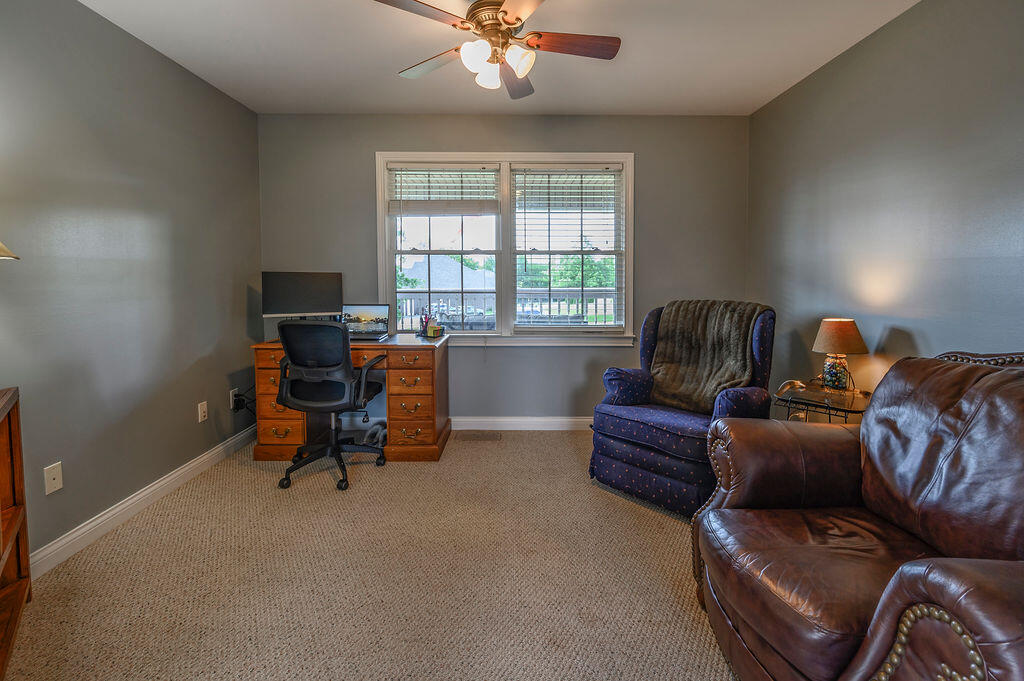 129 Squires Pointe Road Paris, KY 40361 - Photo 7 of 145 aTDB_7032