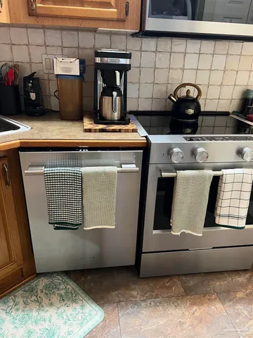 $220,000 | 77 Horn Drive, Lillian, AL 36549