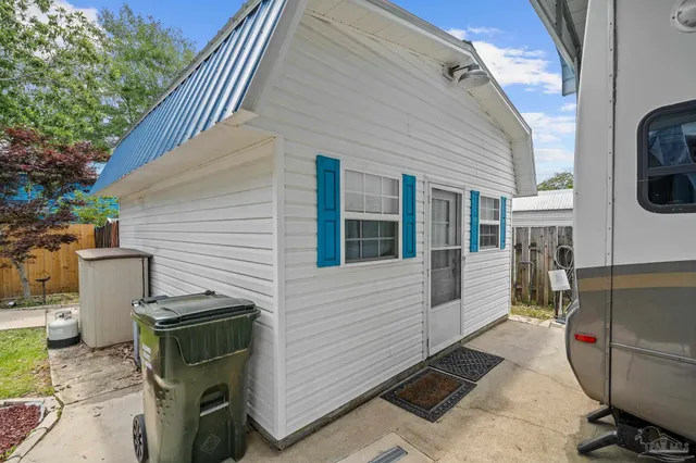 a view of a storage & utility room