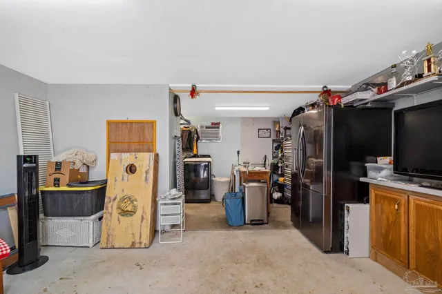 a view of a storage & utility room
