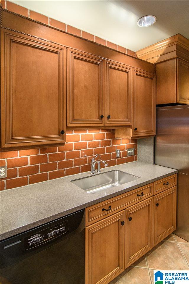 2621 Heathermoor Road Birmingham, AL 35223 - Photo 12 of 50