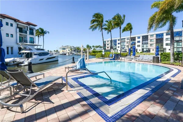 $1,825,000 | 1490 5th Avenue South, Unit 200B, Naples, FL 34102
