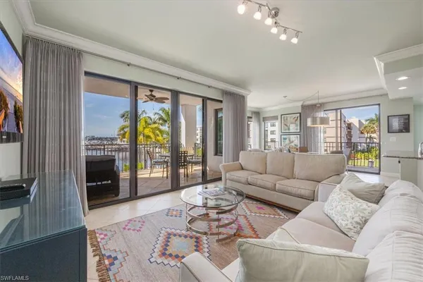 $1,825,000 | 1490 5th Avenue South, Unit 200B, Naples, FL 34102