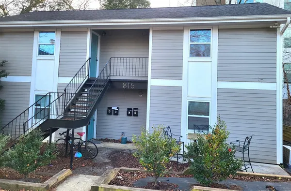 $995 | 815 Clay Street, Unit A, Raleigh, NC 27605