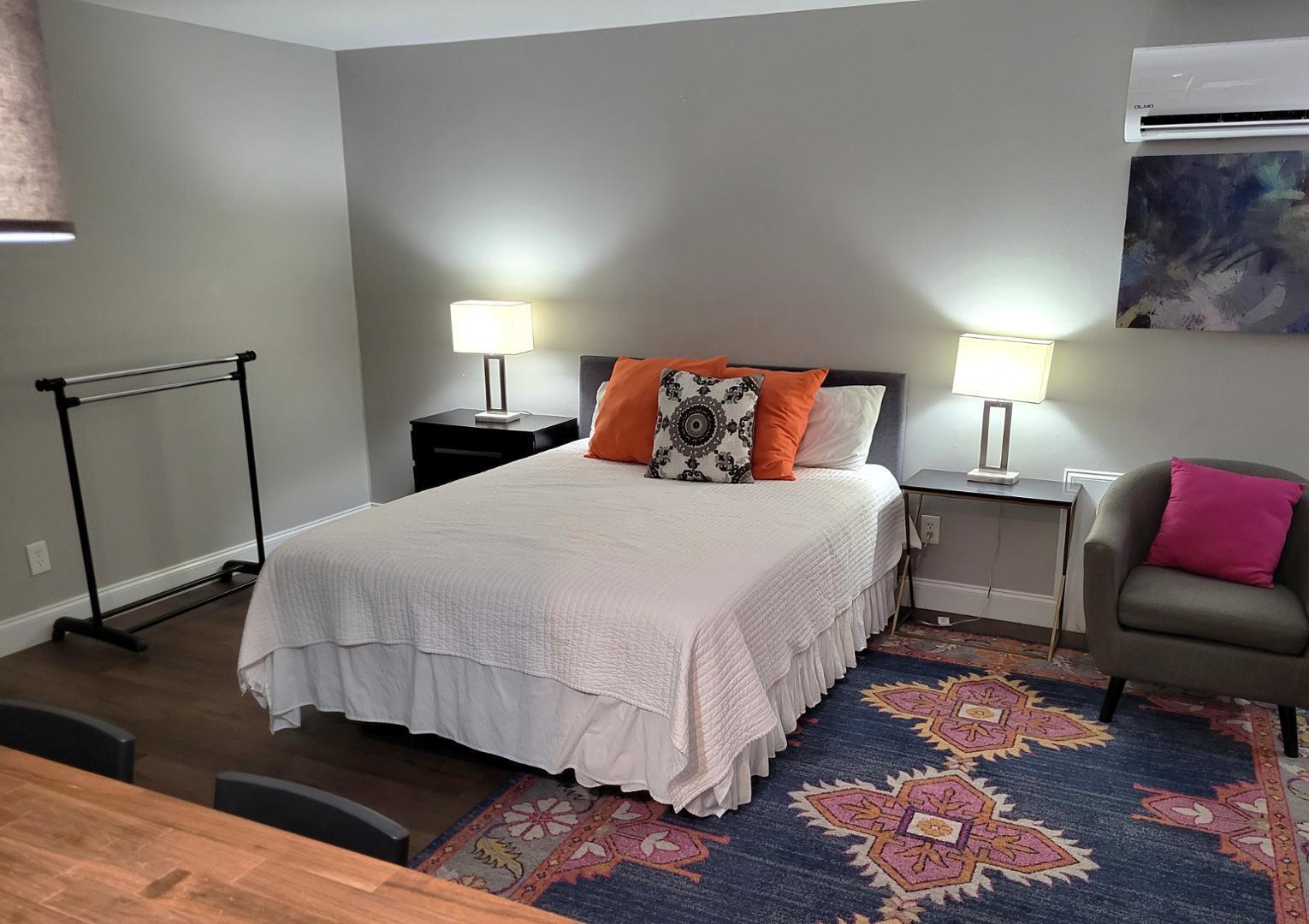 815 Clay Street, Unit A Raleigh, NC 27605 - Photo 5 of 11 Photo #4