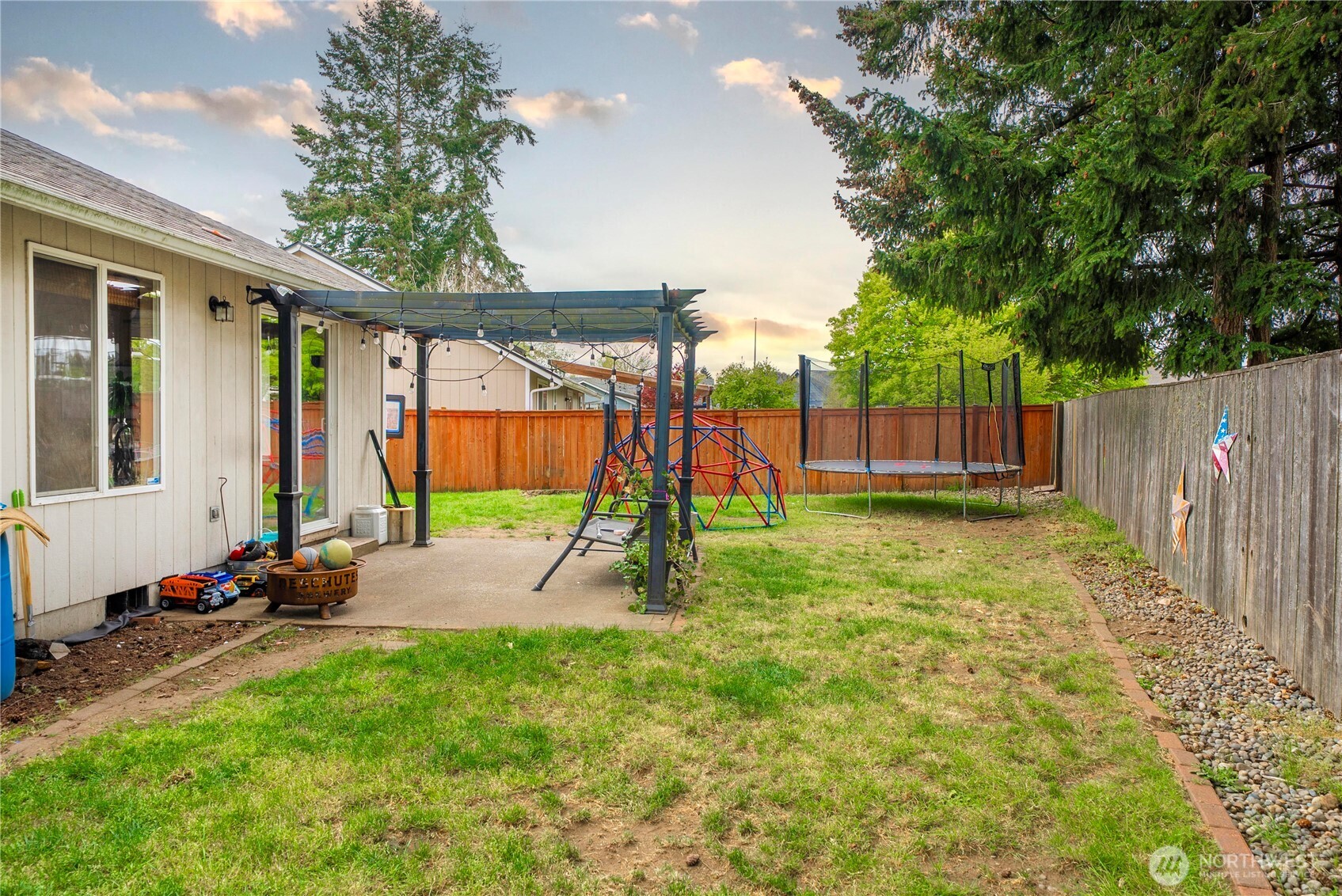 5919 Cherokee Loop Southeast Lacey, WA 98513 - Photo 27 of 34 Gallery Image 27