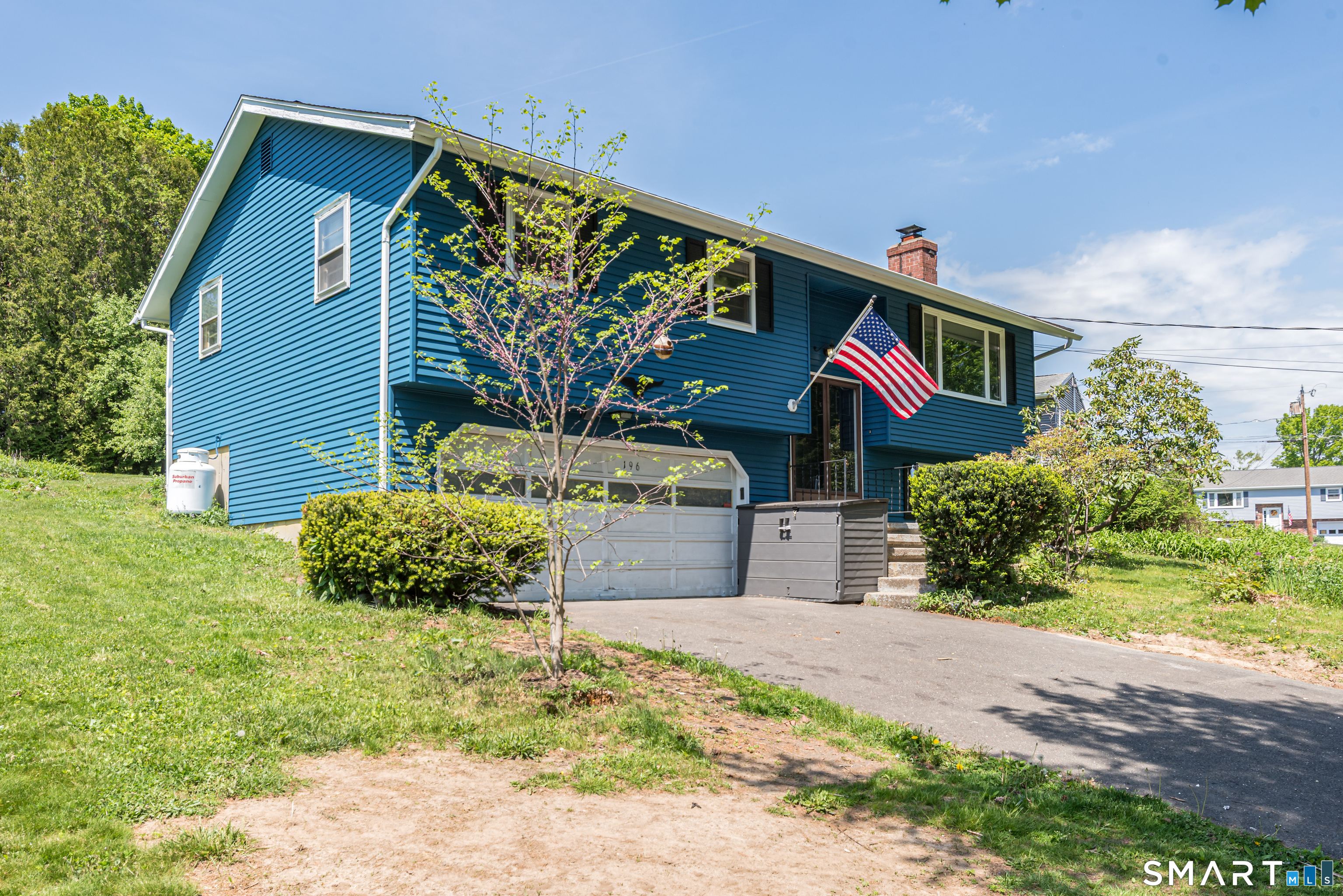 196 Humiston Circle Thomaston, CT 06787 - Photo 4 of 40