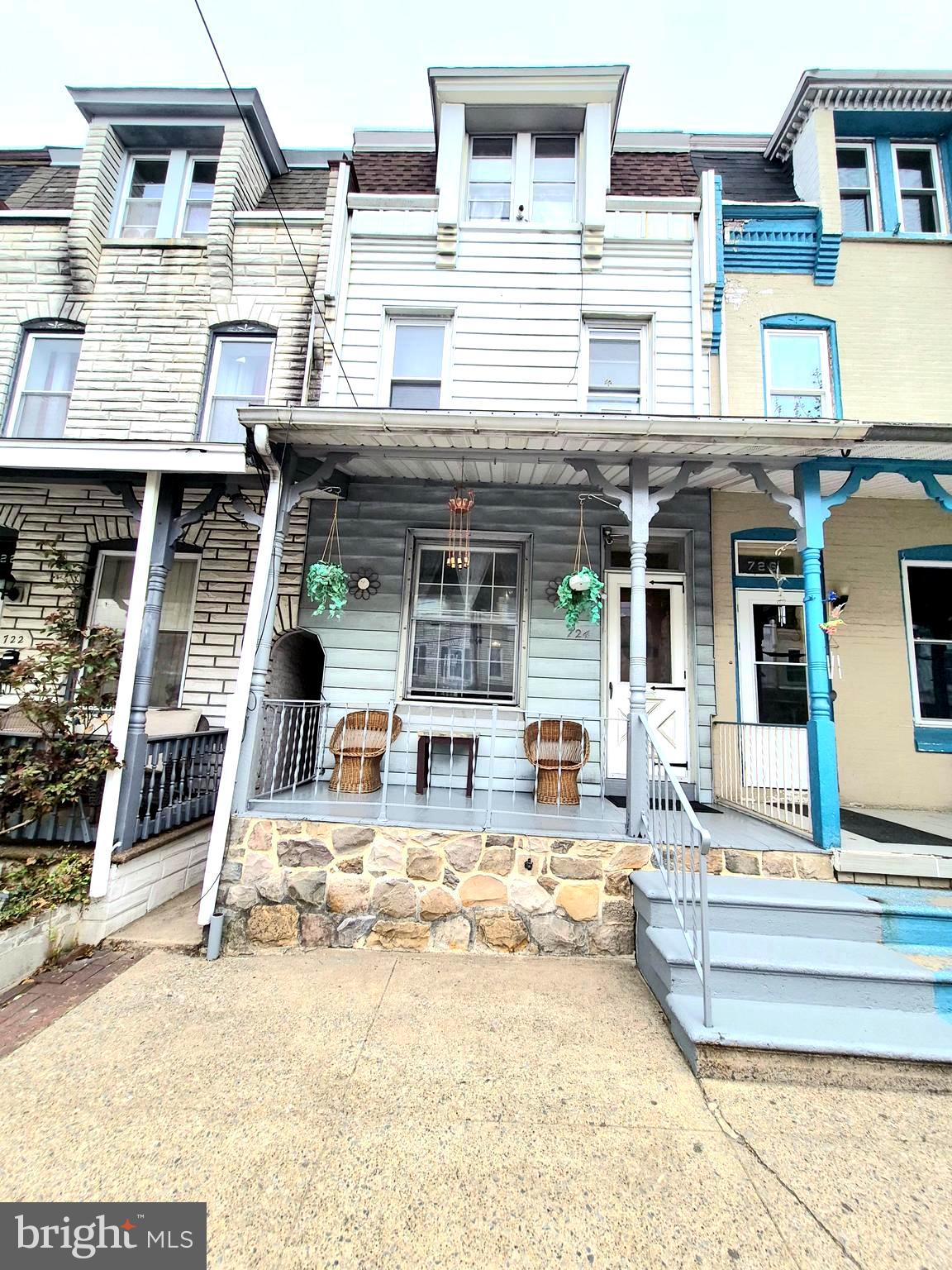 724 Weiser Street Reading, PA 19601 - Photo 3 of 26