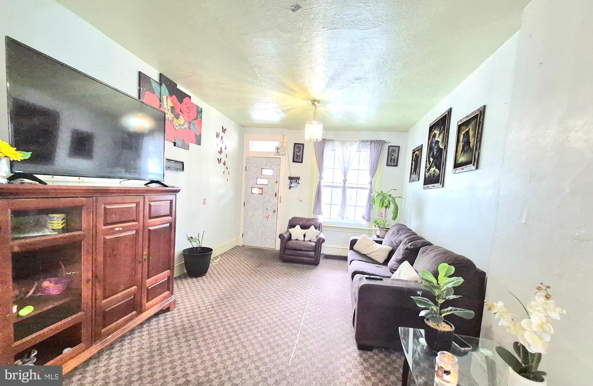 724 Weiser Street Reading, PA 19601 - Photo 5 of 26