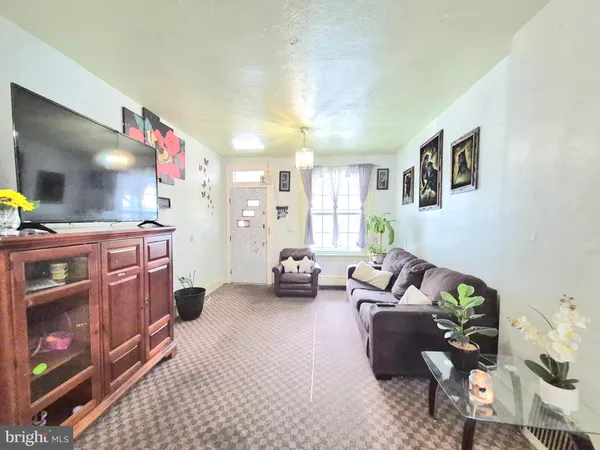 $209,900 | 724 Weiser Street, Reading, PA 19601