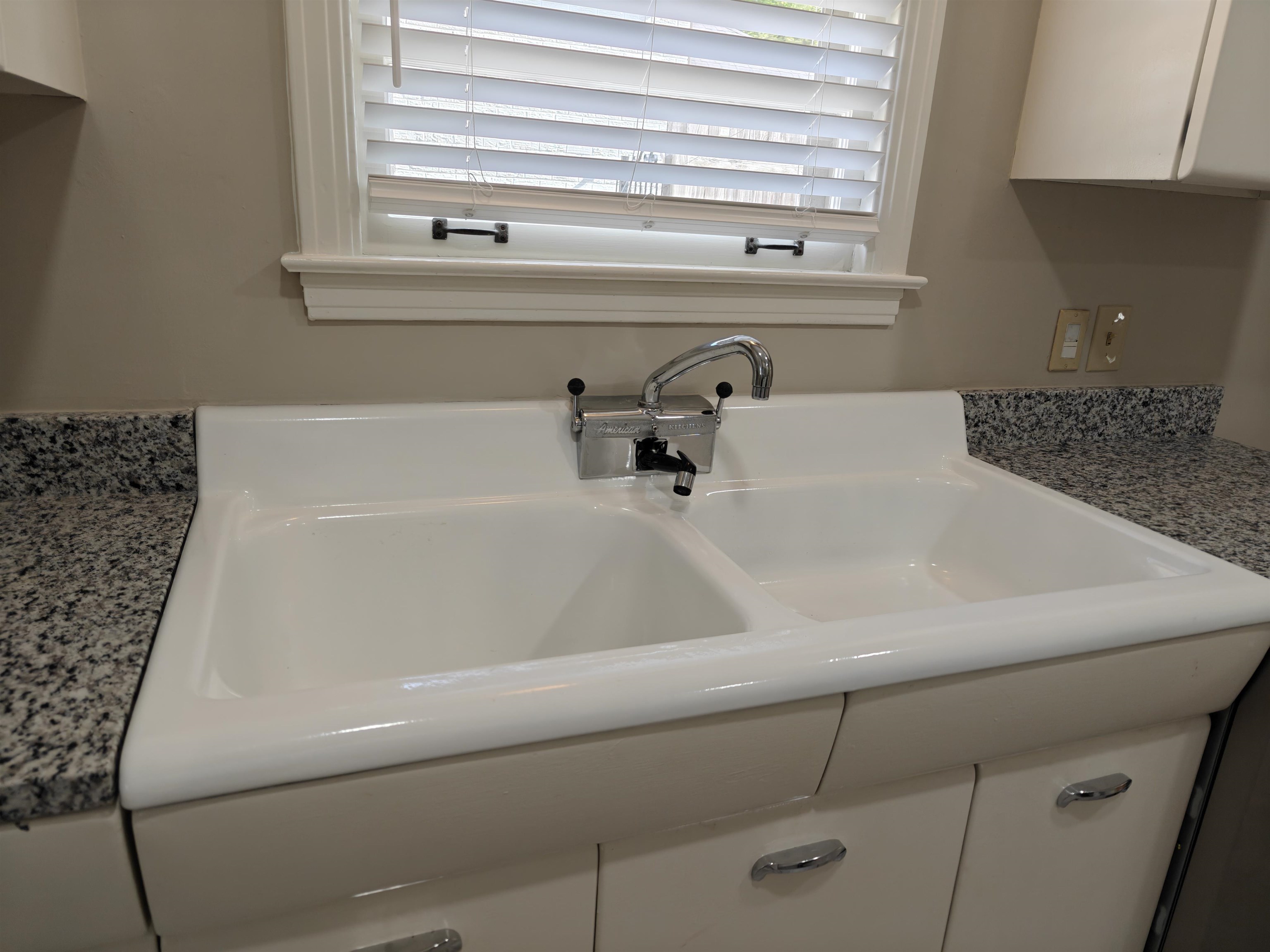 954 Ivy Road Memphis, TN 38117 - Photo 12 of 34