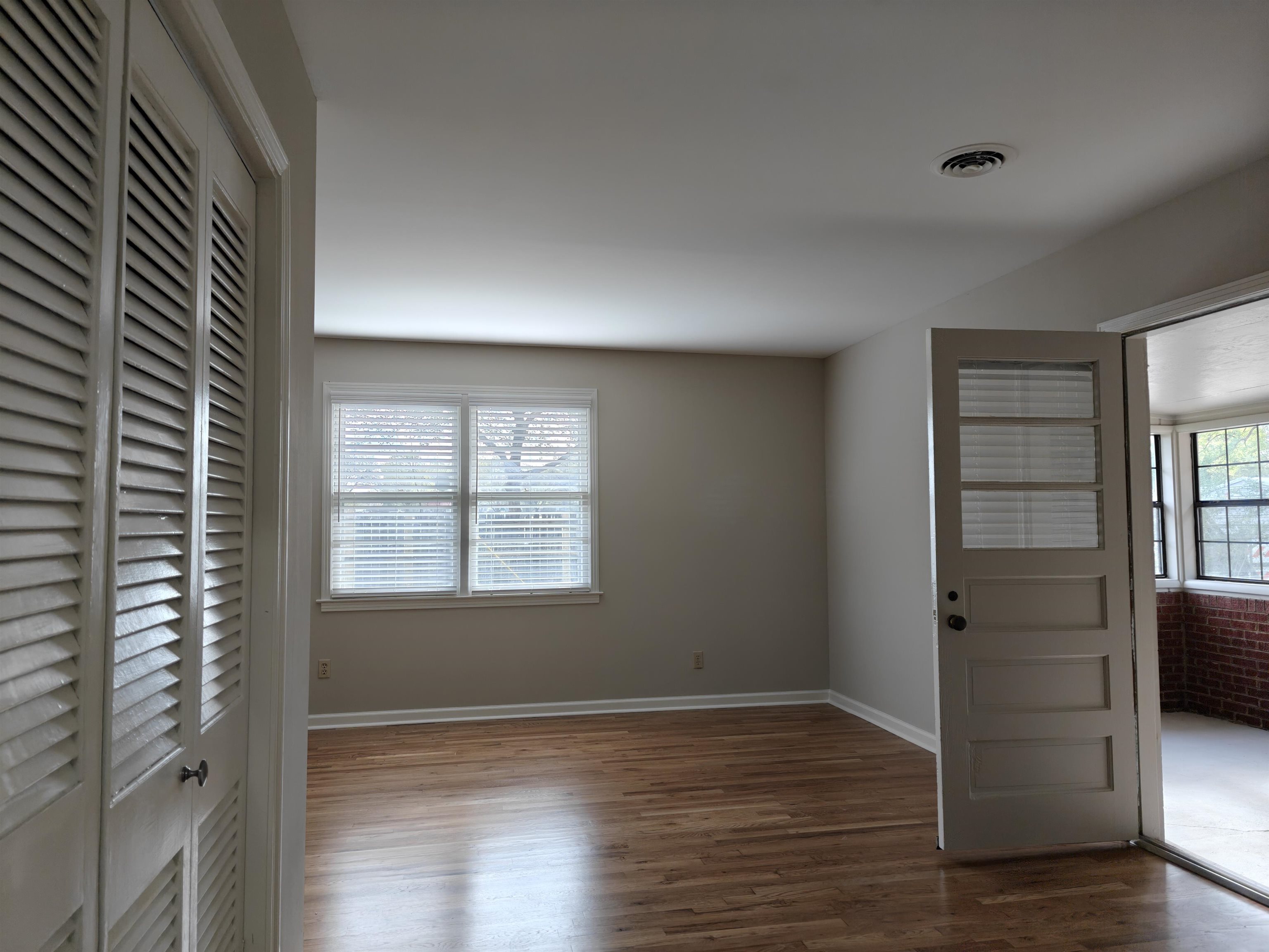 954 Ivy Road Memphis, TN 38117 - Photo 13 of 34