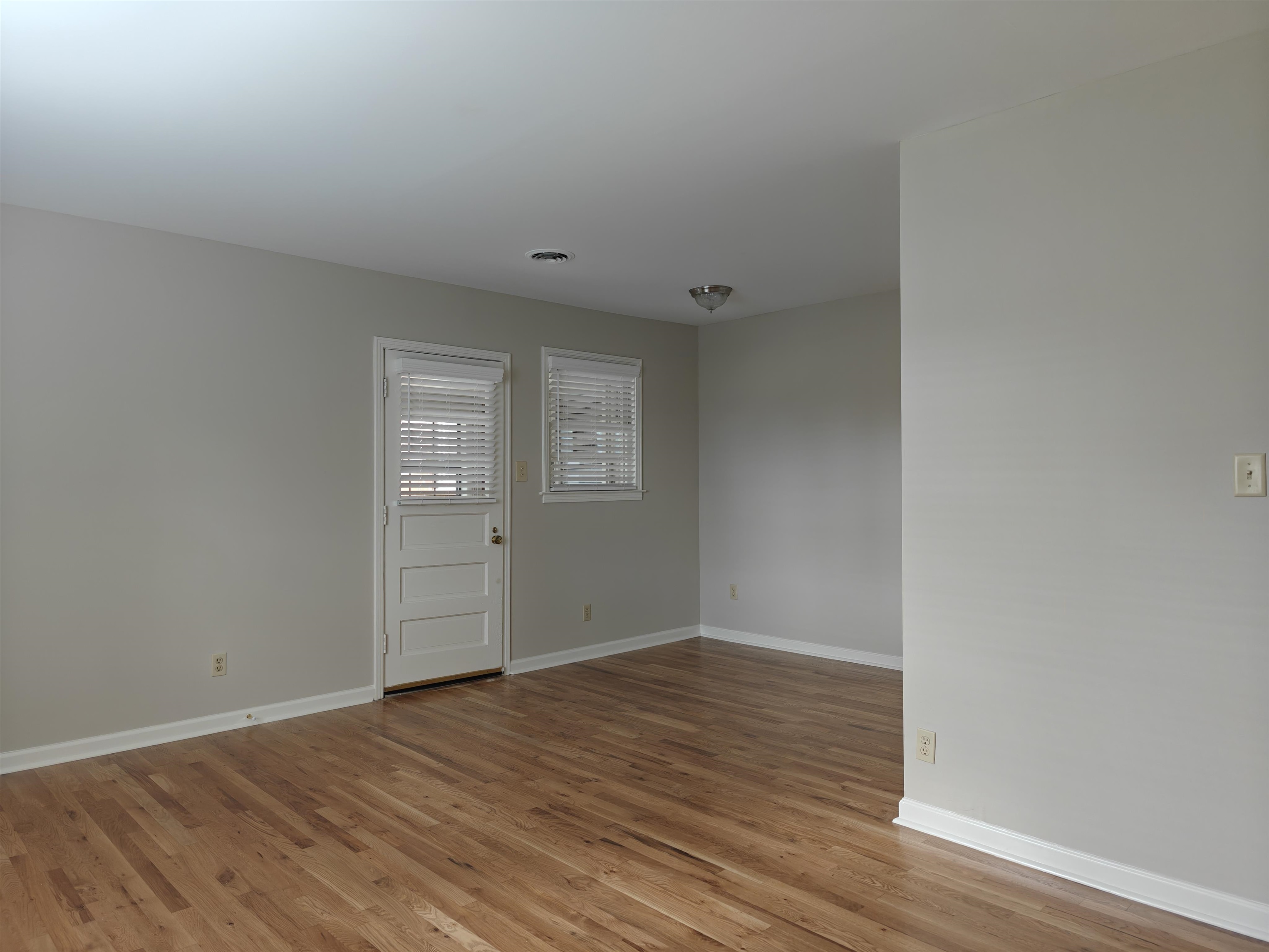 954 Ivy Road Memphis, TN 38117 - Photo 17 of 34