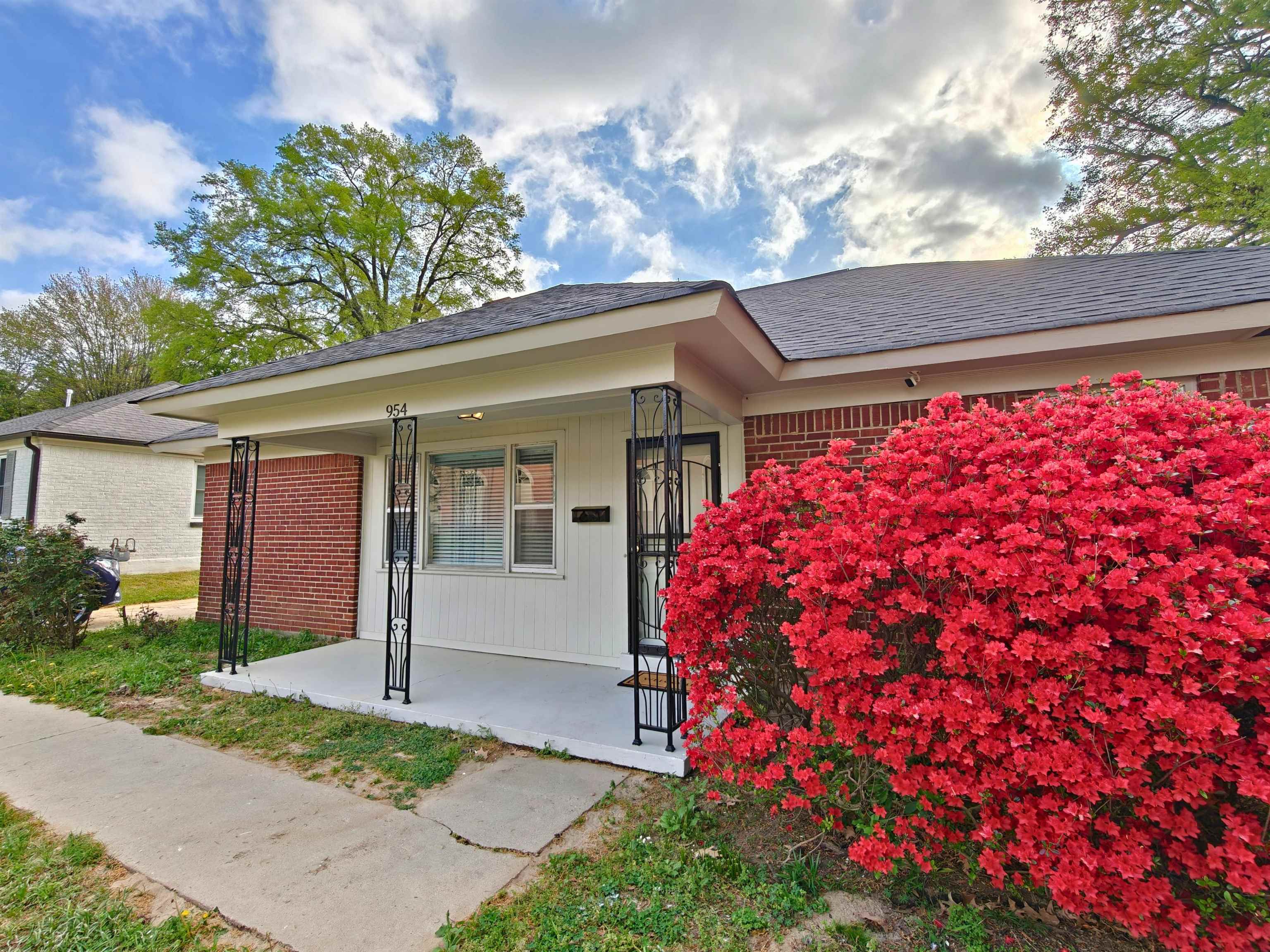 954 Ivy Road Memphis, TN 38117 - Photo 3 of 34