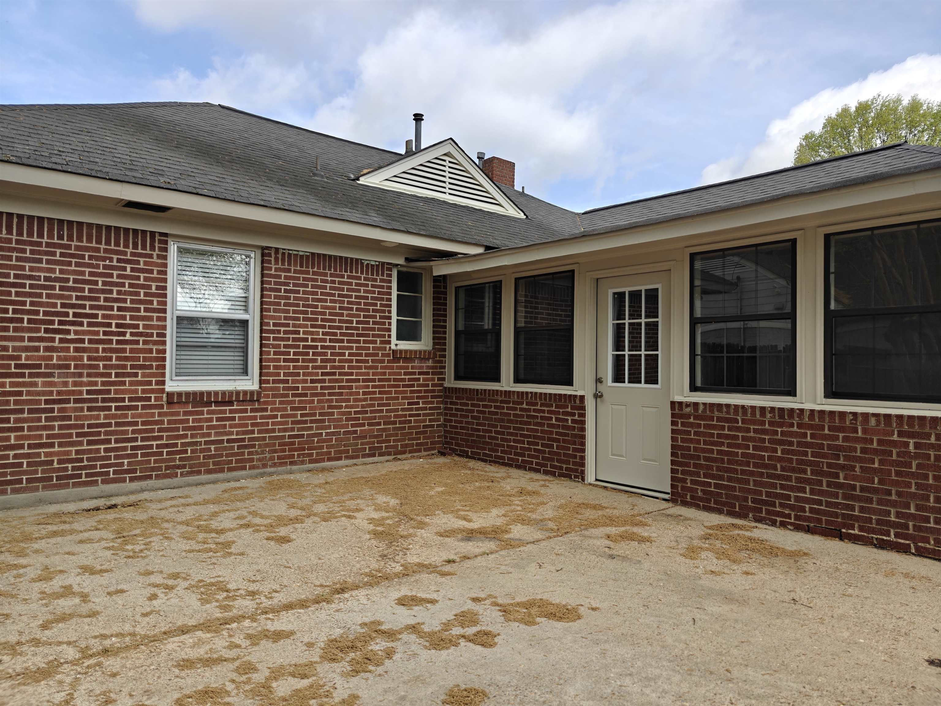 954 Ivy Road Memphis, TN 38117 - Photo 32 of 34