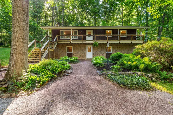 $374,900 | 2835 Pinch Road, Manheim, PA 17545