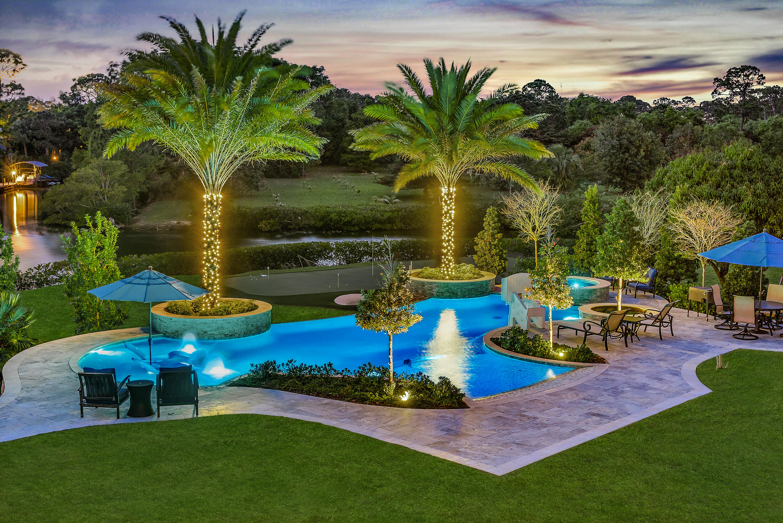 8209 Southeast Rivers Edge Street Jupiter, FL 33458 - Photo 18 of 70 8209 SE Rivers Edge St-pool:putting gree