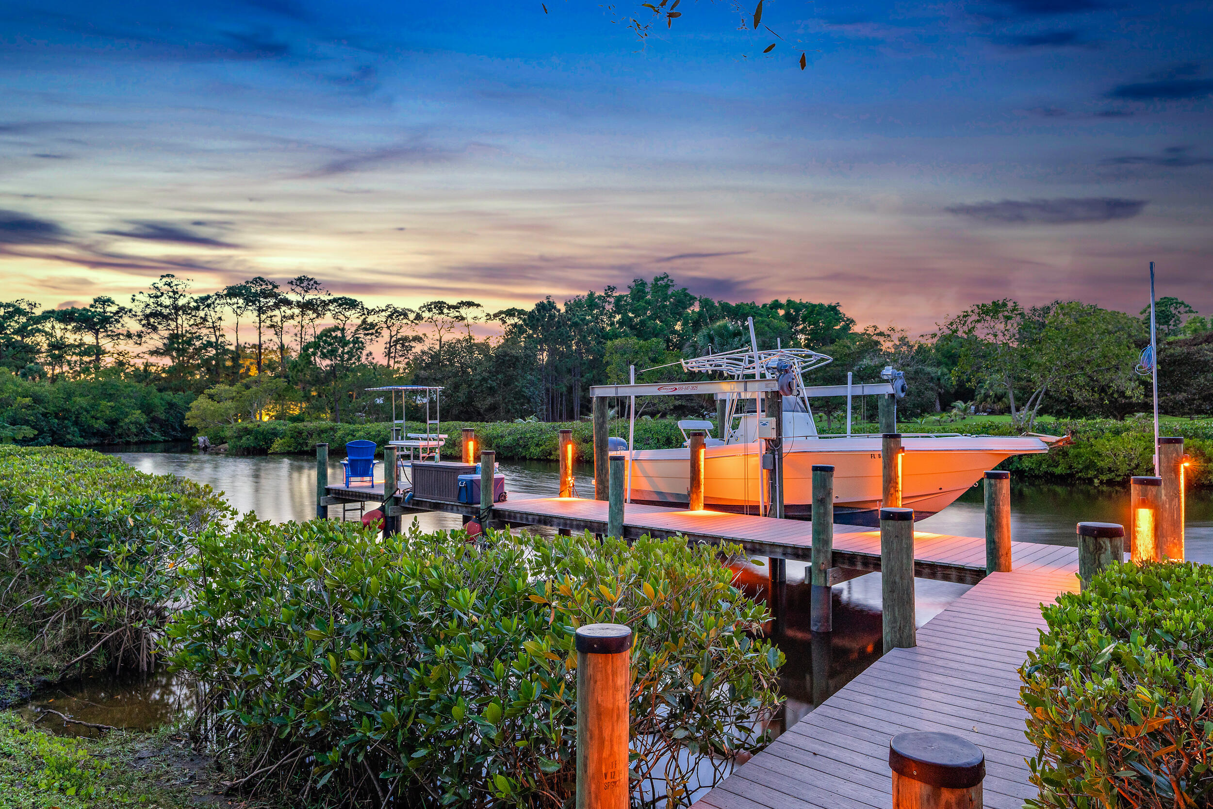 8209 Southeast Rivers Edge Street Jupiter, FL 33458 - Photo 19 of 70 8209 SE Rivers Edge St-private dock