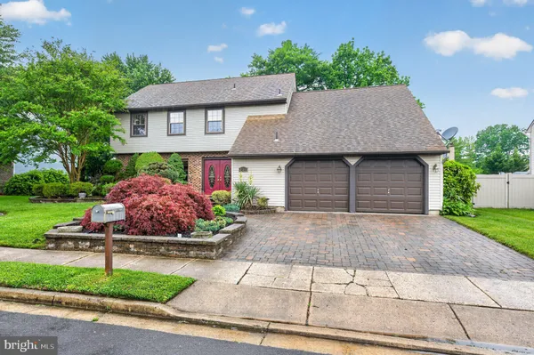 $600,000 | 3 Meadowrue Drive, Mount Laurel, NJ 08054