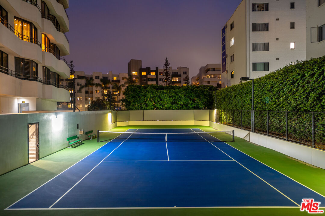 10601 Wilshire Boulevard, Unit 1603 Los Angeles, CA 90024 - Photo 25 of 33 a view of an outdoor space