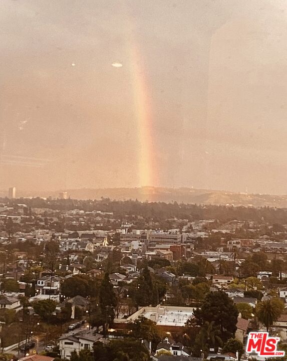 10601 Wilshire Boulevard, Unit 1603 Los Angeles, CA 90024 - Photo 31 of 33 an aerial view of residential houses with city view