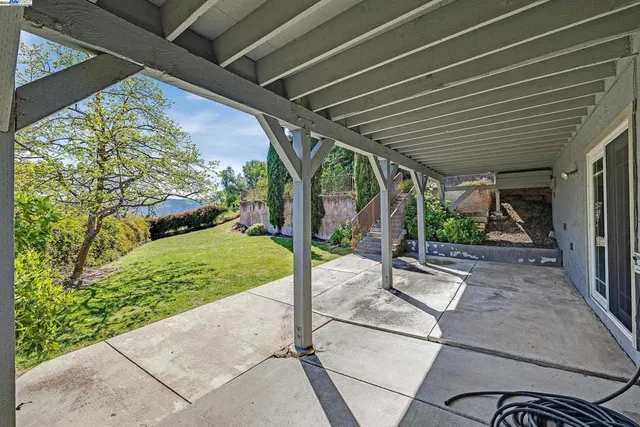 $1,750,000 | 855 El Pintado Road, Danville, CA 94526