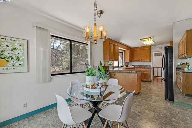 $1,750,000 | 855 El Pintado Road, Danville, CA 94526