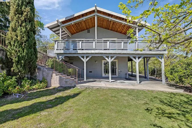 $1,750,000 | 855 El Pintado Road, Danville, CA 94526