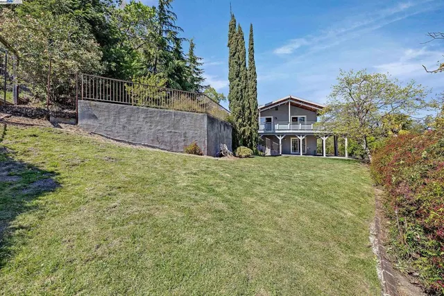 $1,750,000 | 855 El Pintado Road, Danville, CA 94526