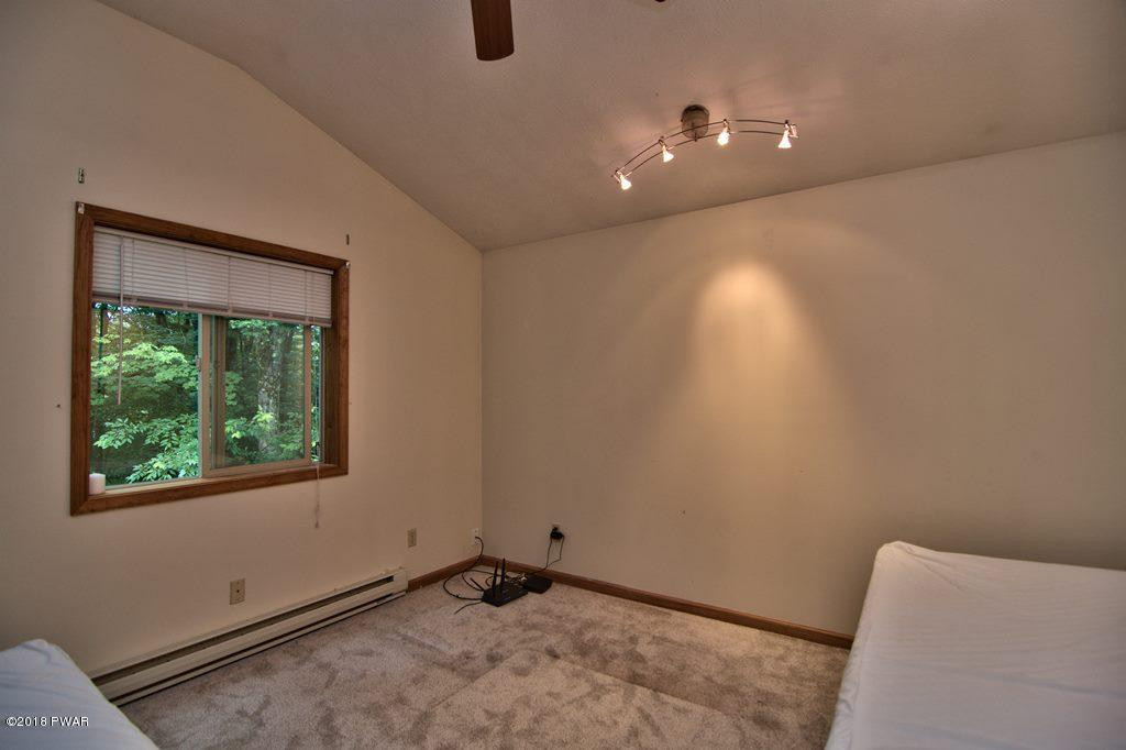 2661 Rockway Road Lake Ariel, PA 18436 - Photo 15 of 62