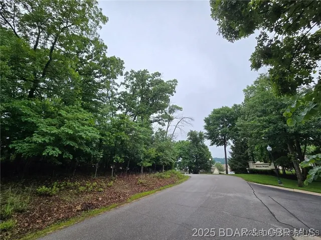 $125,000 | Via Del Lago Drive, Sunrise Beach, MO 65079