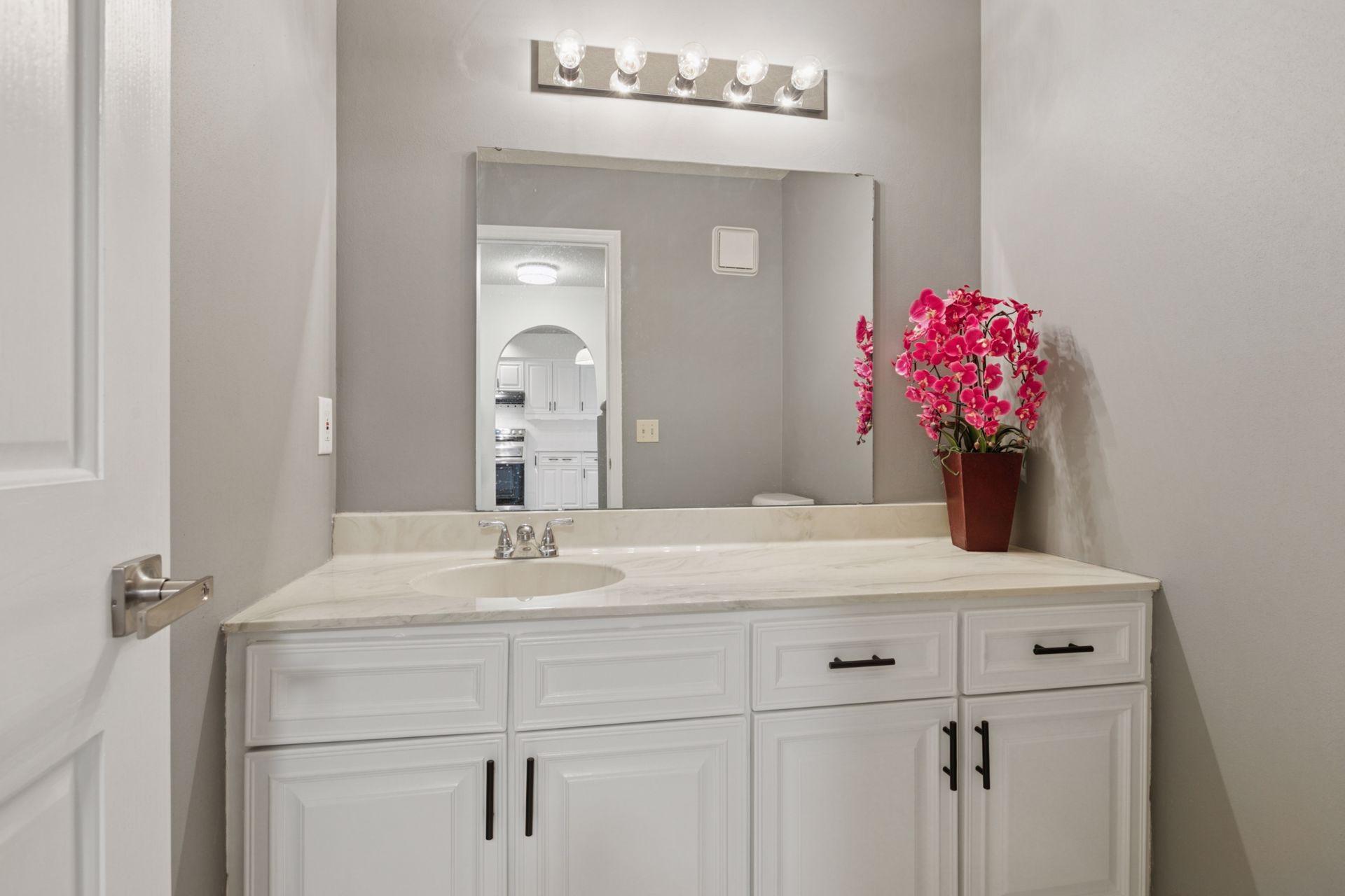 7406 Cahill Road Edina, MN 55439 - Photo 14 of 53