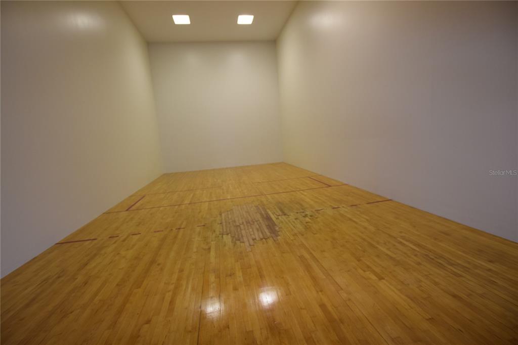 5120 Conroy Road, Unit 511 Orlando, FL 32811 - Photo 25 of 32 a view of empty room