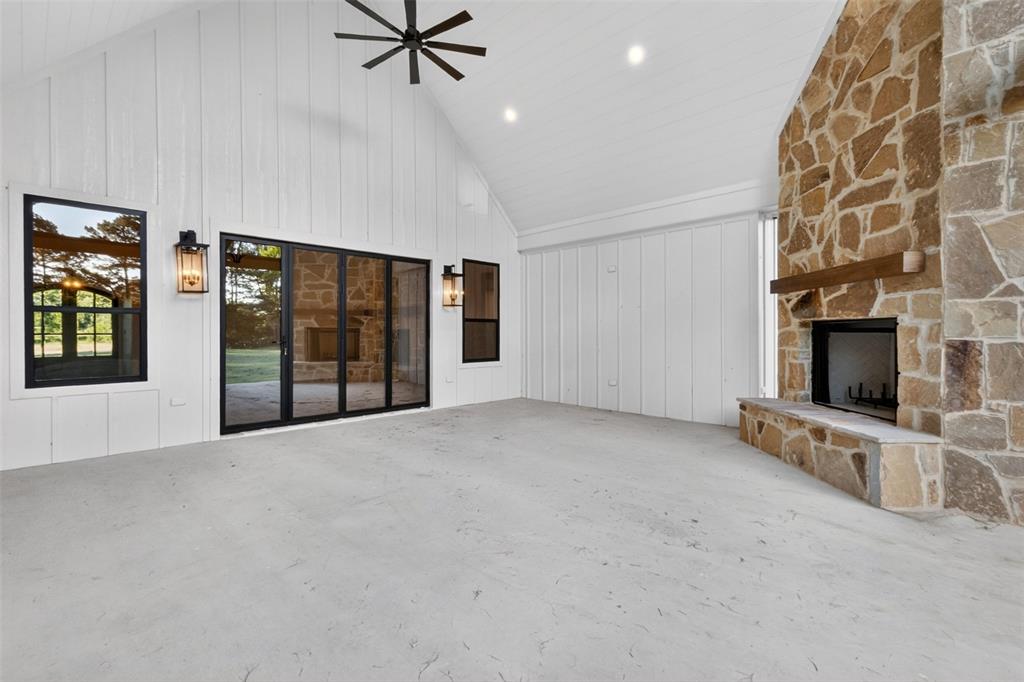 2388 Lansing Switch Road Longview, TX 75602 - Photo 33 of 40