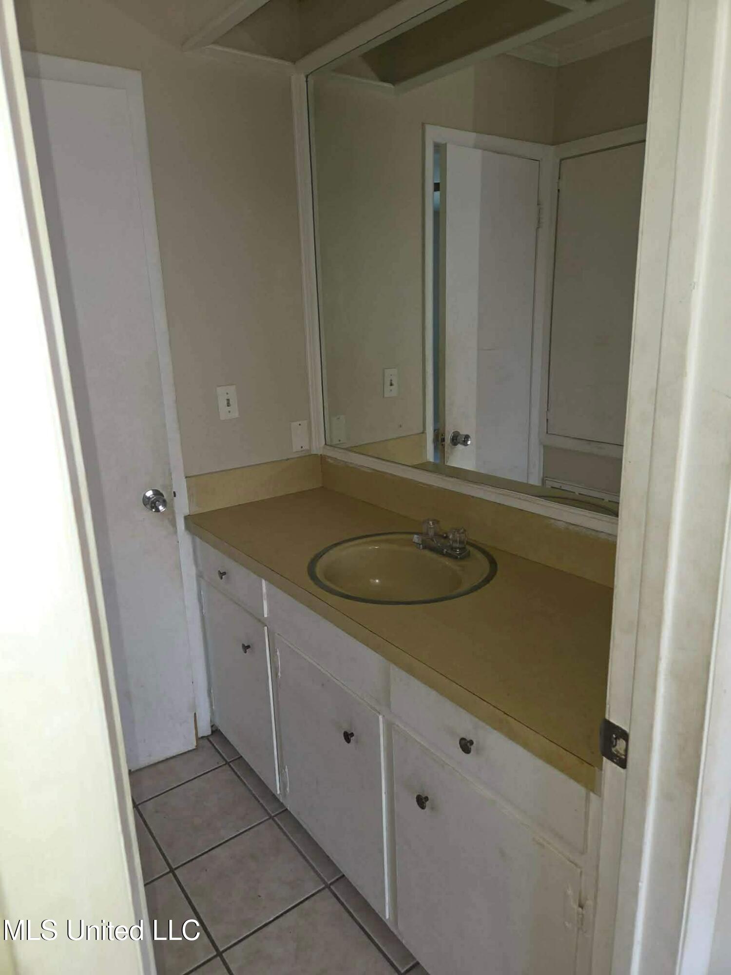 2009 Melvin Road Pearl, MS 39208 - Photo 13 of 19 e1e971b8-52dc-443a-afe8-75443a739261.jpg