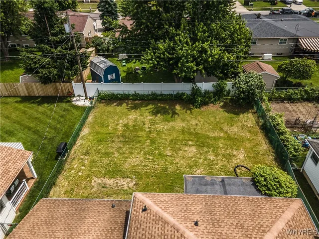 $290,000 | 130 Denise Drive, Cheektowaga, NY 14227