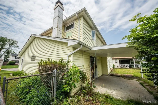 $290,000 | 130 Denise Drive, Cheektowaga, NY 14227