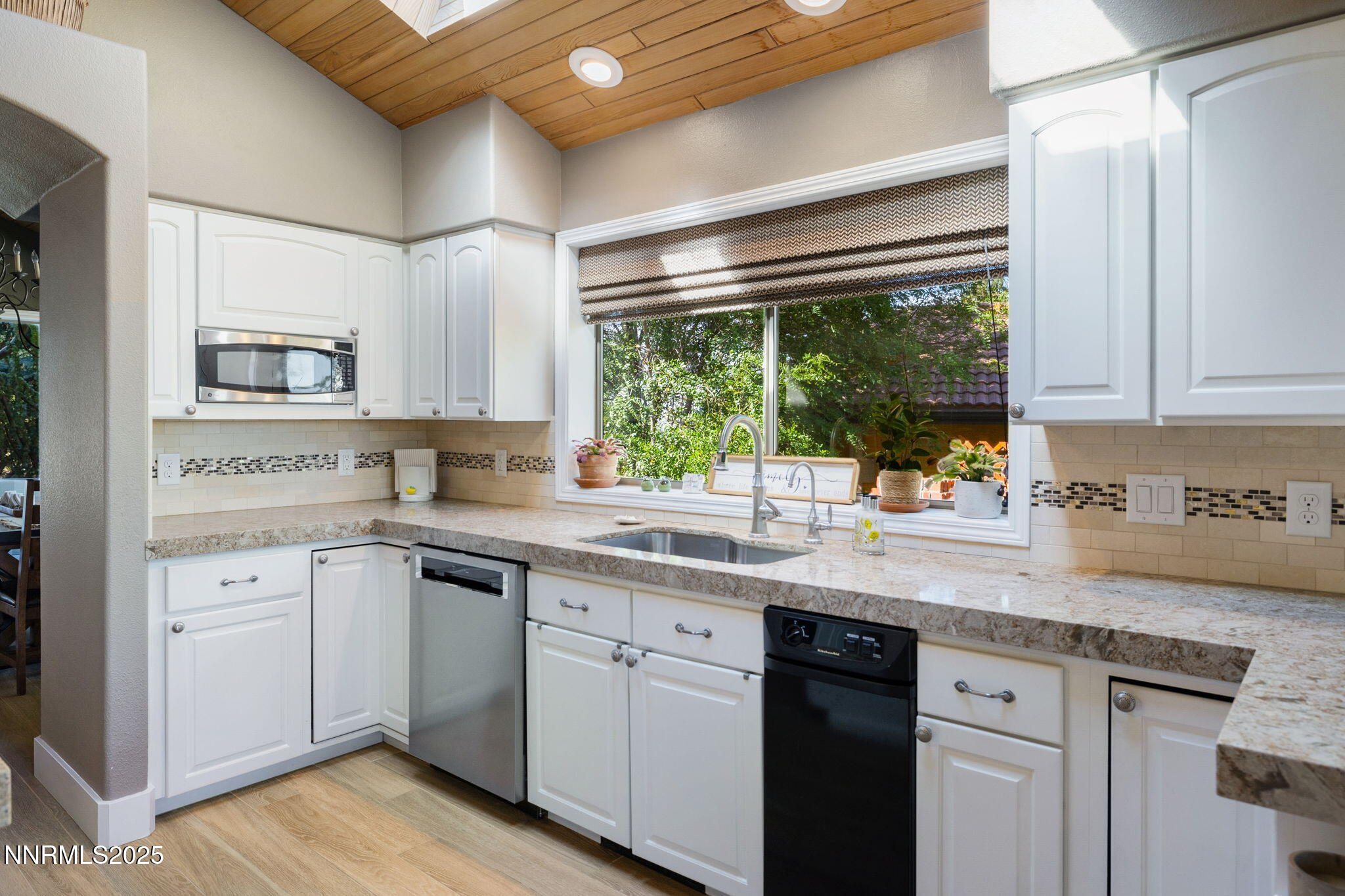 4404 Dant Boulevard Reno, NV 89509 - Photo 13 of 64 20-web-or-mls-4404 Dant_-11