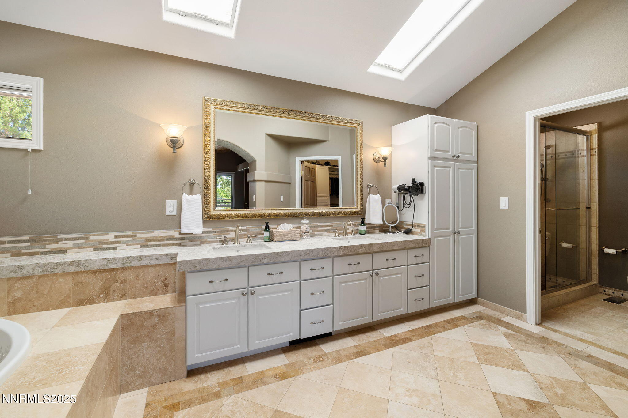 4404 Dant Boulevard Reno, NV 89509 - Photo 25 of 64 69-web-or-mls-LG9A4542