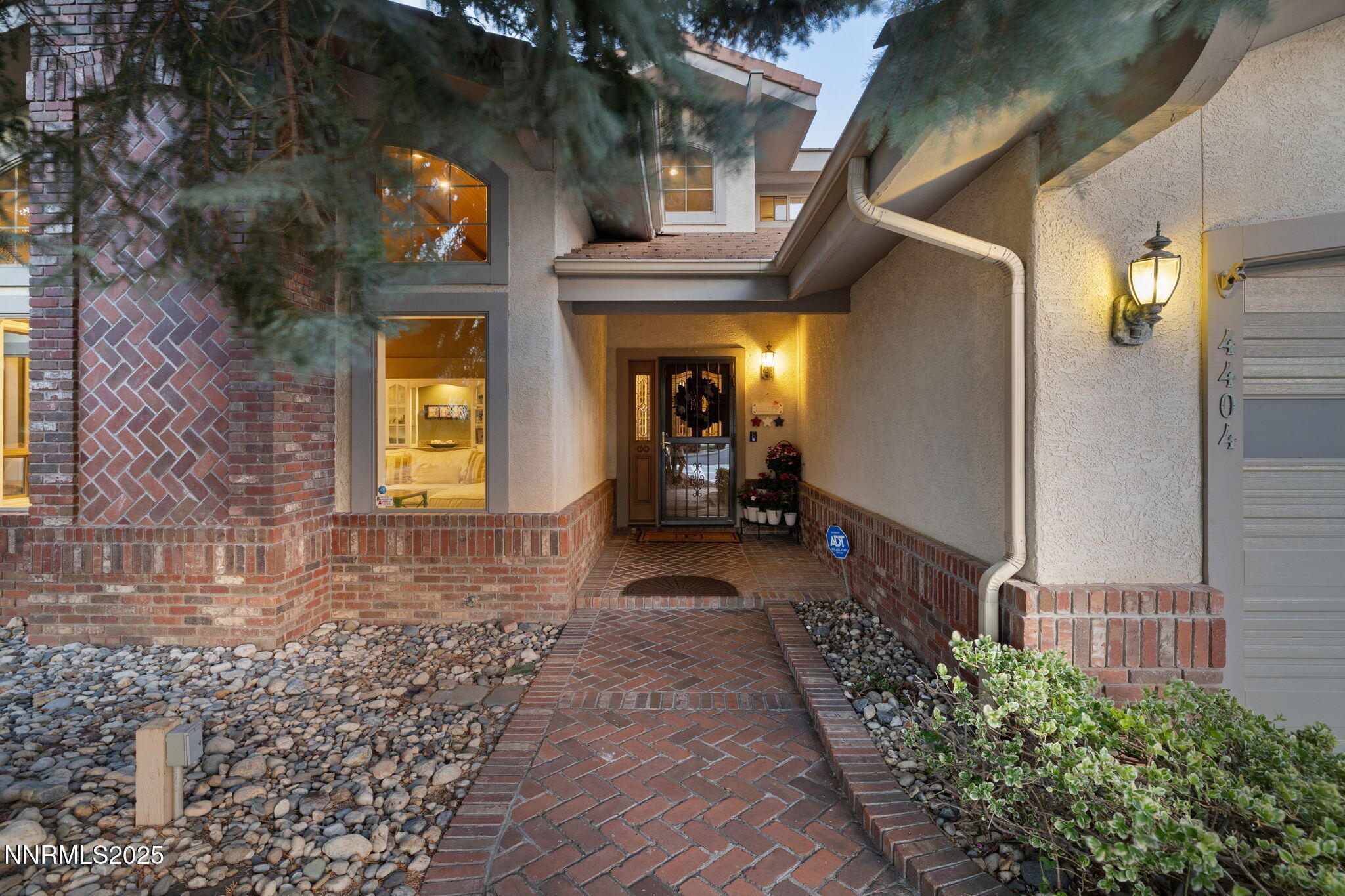 4404 Dant Boulevard Reno, NV 89509 - Photo 5 of 64 51-web-or-mls-4404 Dant_-43
