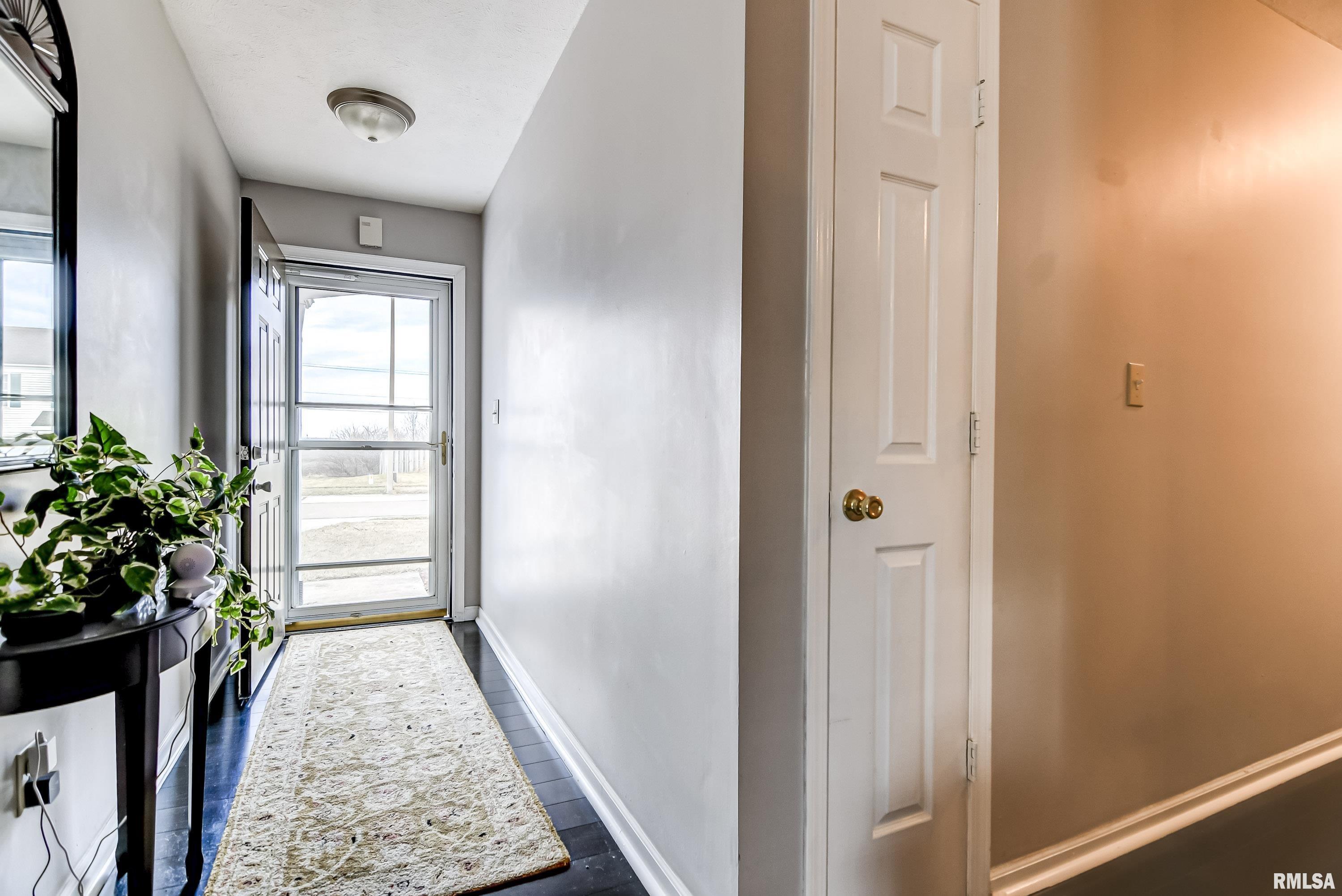 2428 Basil Drive Springfield, IL 62707 - Photo 4 of 29