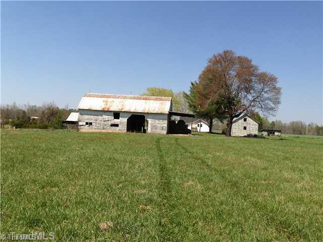 744 Old Byerly Road Clemmons, NC 27012 - Photo 5 of 16 Stable/Barn.