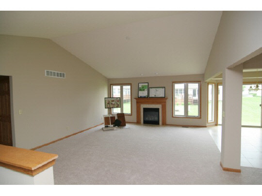1681 Knights Lane Rochelle, IL 61068 - Photo 2 of 9 Gallery Image 2
