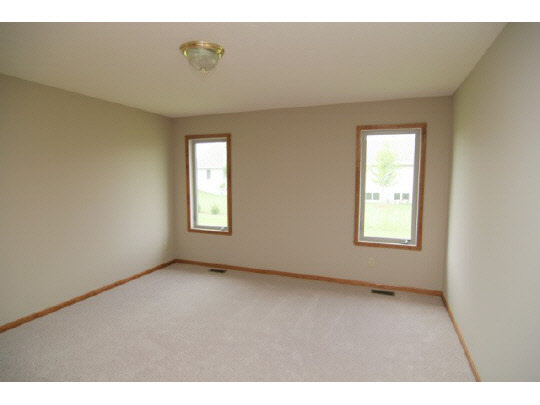 1681 Knights Lane Rochelle, IL 61068 - Photo 6 of 9 Gallery Image 6
