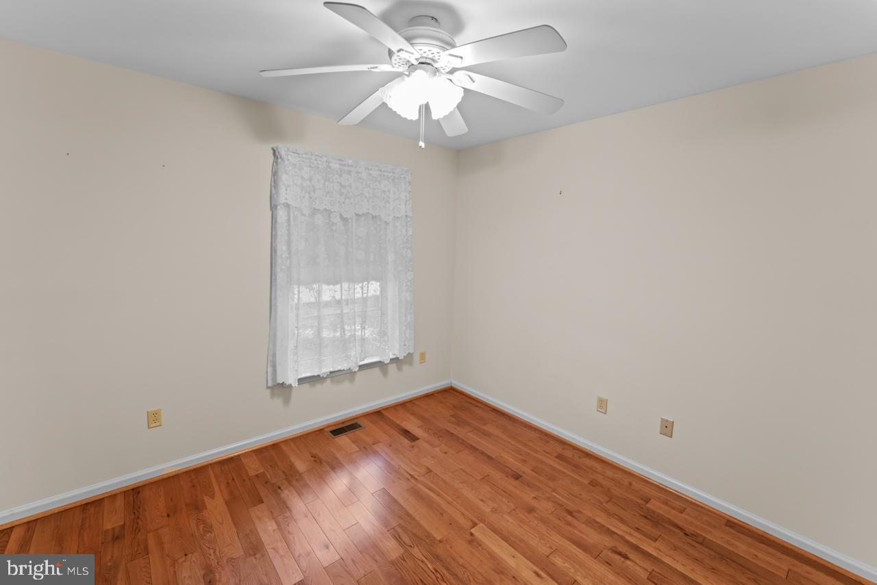 19 1st Street Colonial Beach, VA 22443 - Photo 14 of 21
