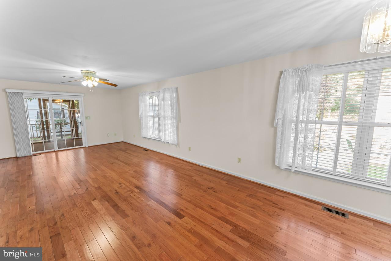 19 1st Street Colonial Beach, VA 22443 - Photo 3 of 21