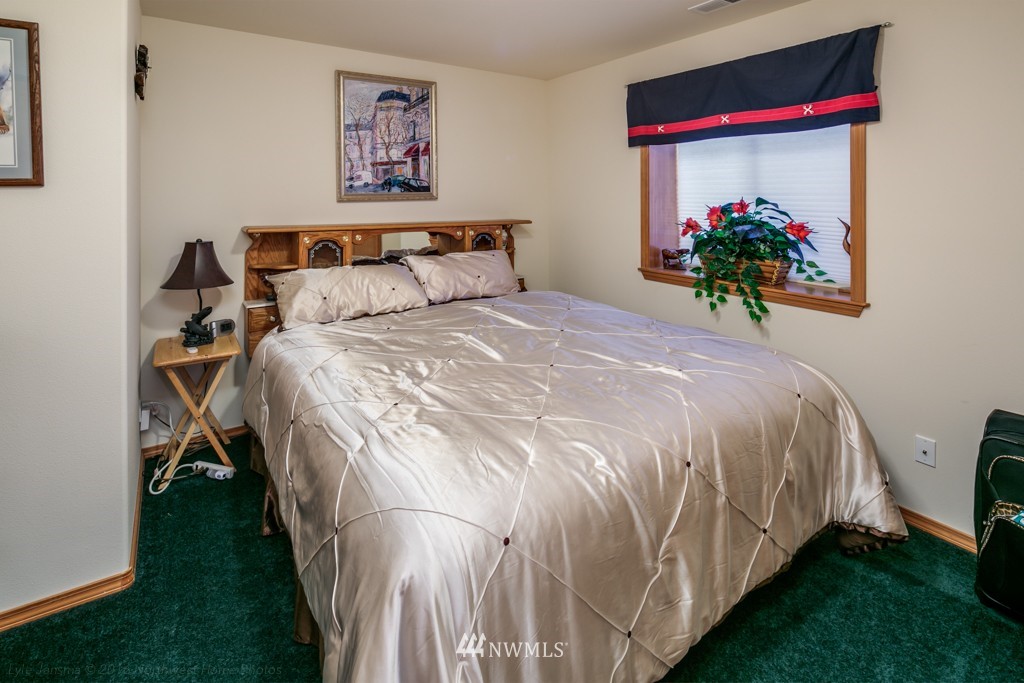 4158 Malachite Road Bellingham, WA 98226 - Photo 14 of 18 Gallery Image 14