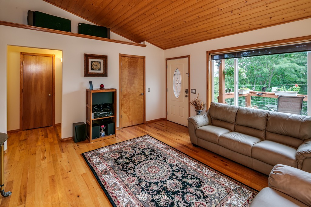 4158 Malachite Road Bellingham, WA 98226 - Photo 4 of 18 Gallery Image 4